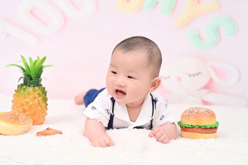 濮阳宝宝在妈妈肚子里